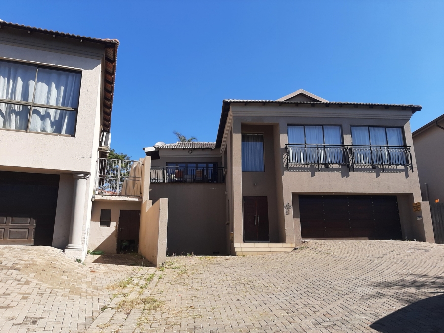 3 Bedroom Property for Sale in Safari Gardens North West